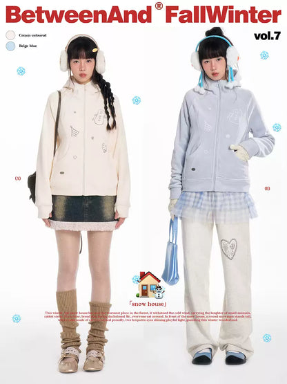 White fleece hoodie with snowman design and windproof fabric